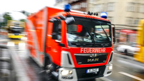 63 Feuerwehrkräfte im Einsatz: Brand in Berliner Hochhaus – elf Wohnungen unbewohnbar