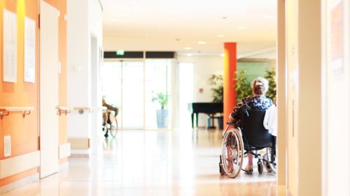 Deutliche Kostensteigerung: Pflegeeinrichtungen haben 2023 mehr als 80 Milliarden Euro ausgegeben