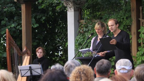 Blühende Welten: 25 Jahre „Im Garten vorgelesen“ in Potsdam