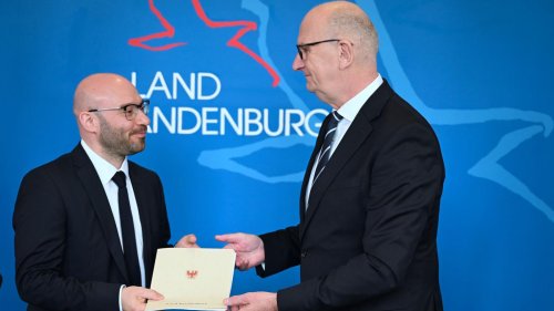 Regierung: Neuer Innenminister Wilke im Amt - Vereidigung im Landtag