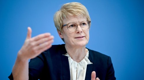 „Wird nicht durchhaltbar sein“: Wirtschaftsweise will Pflegeleistungen kürzen und Eigenanteil erhöhen