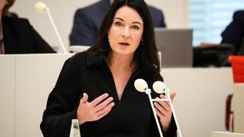 „Ärzte und Pflegekräfte stoßen an Grenzen“: Brandenburgs Gesundheitsministerin Müller stellt Fahrplan für Klinikreform vor