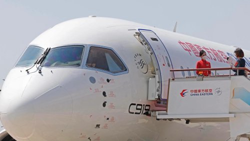 Peking feiert Jungfernflug der C919: Erstes chinesisches Passagierflugzeug hebt ab