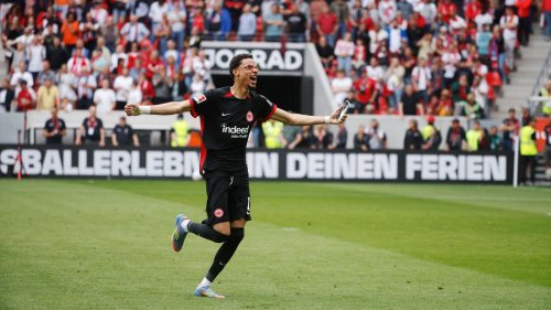 Trotz Qualifikation für Champions League: Eintracht-Boss deutet Abgang von Ekitiké im Sommer an
