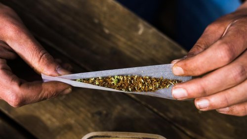 „Einfach eine schädliche Substanz“: Psychiater der Berliner Charité blickt kritisch auf Zunahme von Cannabiskonsum