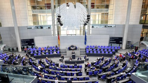 Umstrittene Wahlrechtsreform: Gegner planen Klage vor Verfassungsgericht