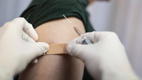 Nebenwirkung nach Covid-Impfung: „Lauterbach hat das Produkt Impfstoff die ganze Zeit falsch bewertet“