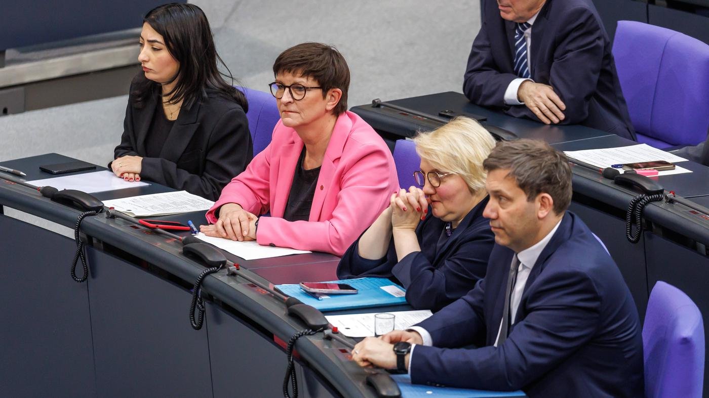 „Es ist nur noch traurig“: Unmut der SPD-Basis über Parteispitze wächst