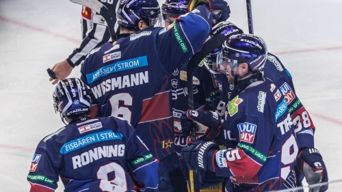 Eishockey: Berlin im DEL-Halbfinale - Mannheim ringt München nieder