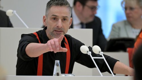 Bröselnde Mehrheit in Brandenburgs Landtag: Überraschung bei Wahl zu Parlamentarischer Kontrollkommission