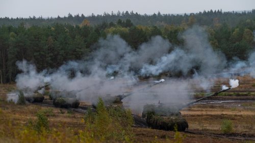 Pistorius will Panzerhaubitzen und Luftabwehr liefern: Deutsches Milliardenpaket für Ukraine soll bewilligt werden