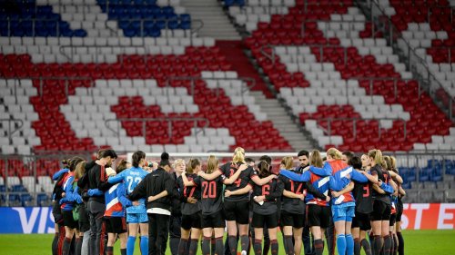 Vor dem Hit gegen Wolfsburg: Kleines Stadion, großes Problem: FC Bayern hinkt hinterher