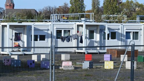 Verträge mit Hostels und Hotels laufen nur bis zum Frühjahr: Berlin brechen 3000 Plätze für Flüchtlingsunterbringung weg