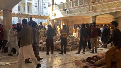 Mutmaßlicher Selbstmordanschlag: Mehr als 20 Tote bei Explosion in pakistanischer Moschee