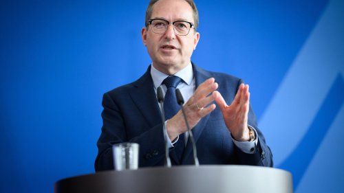 Dobrindts Asylstopp: Der Kampf gegen die „Herrschaft des Unrechts“ hat Grenzen