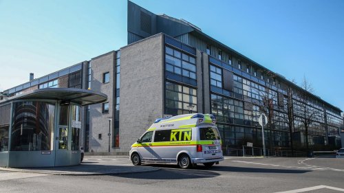 Wegen Überlastung: Berliner Kassenärzte stoppen Vermittlung von Krankentransporten