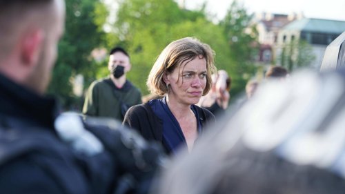 „Hat mich erst beleidigt oder beschimpft“: Polizei hält Linken-Politikerin auf Demo in Leipzig fest