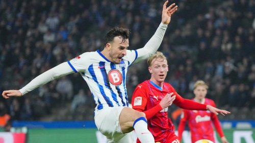 Strittiger VAR-Elfmeter in der Nachspielzeit: Hertha BSC verspielt 2:0 gegen Holstein Kiel