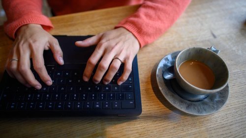 Arbeiten verboten: Warum Cafés Laptops verbannen