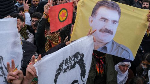 Kurden: Konflikt mit der Türkei: PKK kündigt Auflösung an