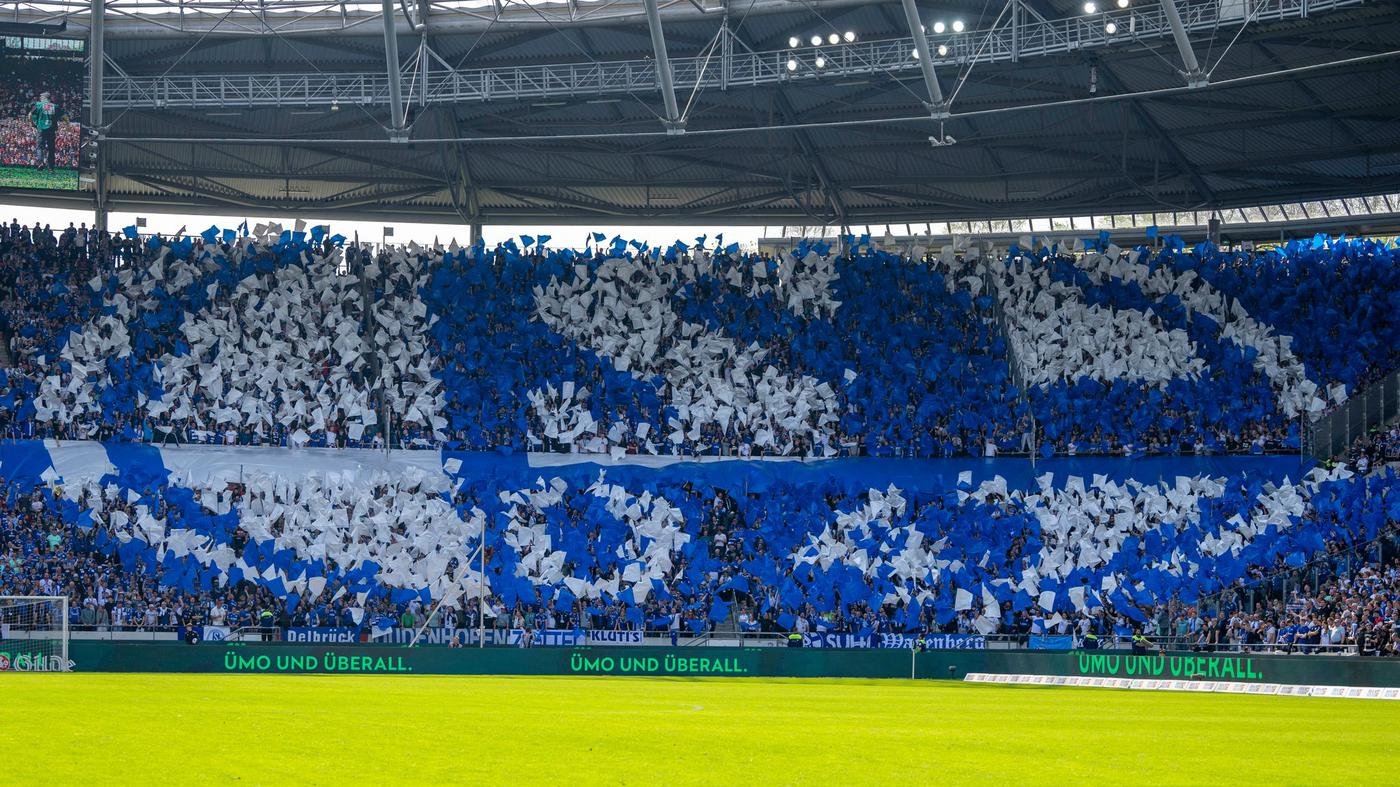 2. Bundesliga: Dank Taylor Swift und Rammstein: Kein Punktabzug für Schalke