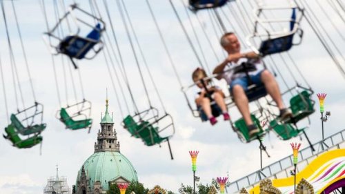 Vor Delta warnen und Auflagen lockern – das passt nicht zusammen