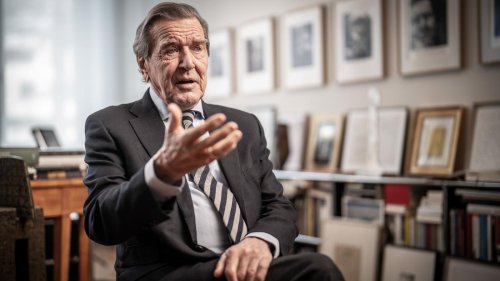 Altkanzler rückt nicht von Putin ab: Schröder bezeichnet Atomkrieg-Spekulationen um Russland als „Quatsch“