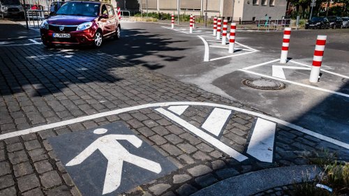 Verkehrsberuhigung in Berlin-Lichtenberg: Ein Kiez streitet über Poller und Parkplätze