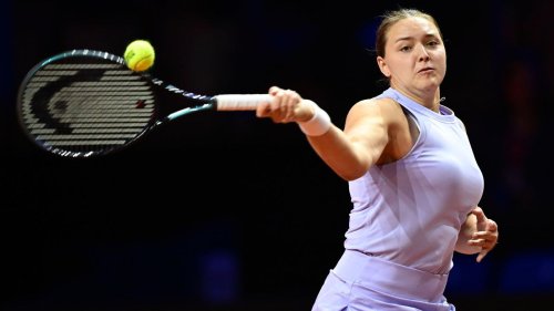 Tennis in Stuttgart: Tennisspielerin Niemeier wirft Schläger und verliert