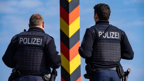 Brief an EU-Kommissionspräsidentin von der Leyen: Grünen-Vize fordert EU-Strafe für Zurückweisungen