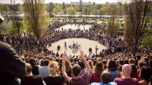 Kritik an neuer „Sonntagsruhe“: Berliner Bezirk plant Musikverbot im Mauerpark