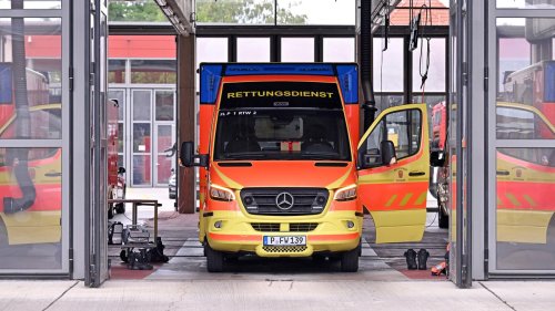 Rettungsdienst in Brandenburg : Regierungschef Woidke will im Gebührenstreit vermitteln