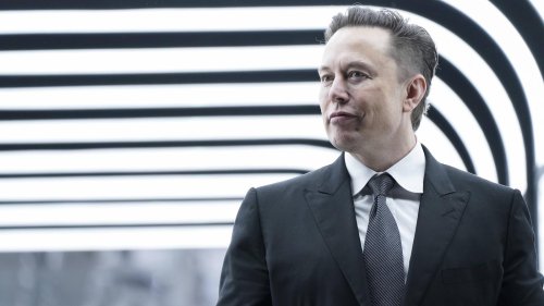 Streit über hohe Fehlzeiten: Tesla in Grünheide behält Lohn kranker Mitarbeiter ein