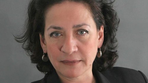 „Es ist ein Vorteil, nirgendwo dazuzugehören“: Die libanesische Schriftstellerin Hoda Barakat im Gespräch