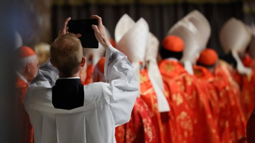 Wahlgänge, Schornstein-Rauch, Konklave-Livestream: Der Zeitplan für die Papstwahl 2025