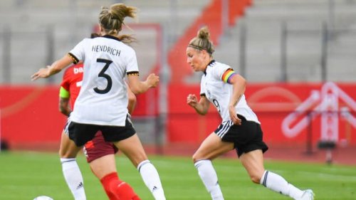 Svenja Huth als deutsche Kapitänin zum EM-Auftakt gegen Dänemark