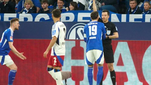 2. Fußball-Bundesliga: Trotz Überzahl ab der 3. Minute: HSV nur 2:2 auf Schalke