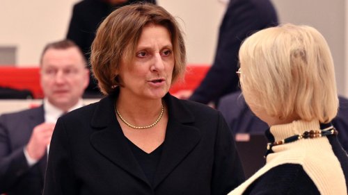Ernst-Plan zum Lehrermangel auf der Kippe: SPD und Grüne sehen Kürzungen kritisch