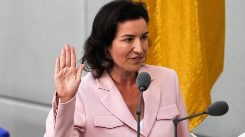 Neue Bundesregierung: Bär: Raumfahrt ist weit mehr als ein Flug ins Weltall