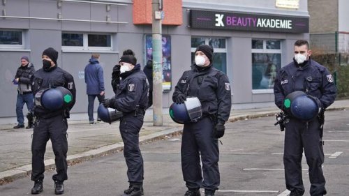 Zahl der Corona-Fälle bei Berliner Polizei steigt stark an