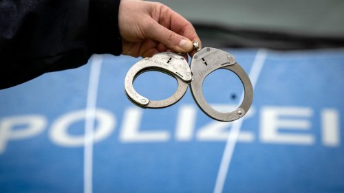 Falsche Polizistinnen: Drei Trickbetrügerinnen bei Geldübergabe festgenommen