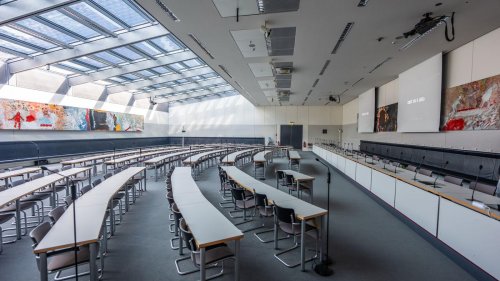 AfD vs. SPD: Saalstreit entschieden: SPD behält Raum im Bundestag