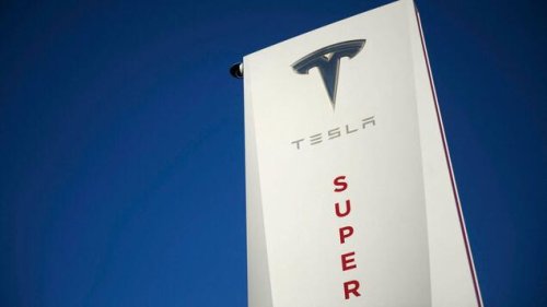 Tesla meldet Rekordgewinn für 2021
