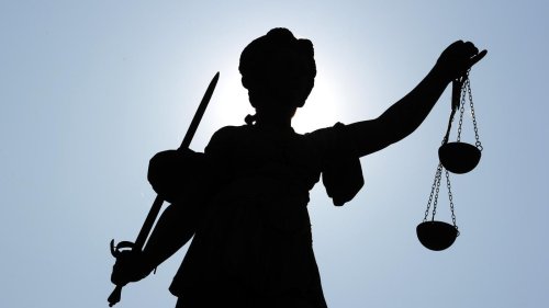 „Das Motiv war Blutrache“: Sie töteten ihn auf offener Straße in Spandau – Cousins schuldig gesprochen