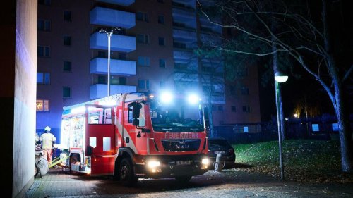 Feuerwehreinsatz in Berlin-Staaken: Wieder Brand in Hochhauskeller – Eine Person in Klinik