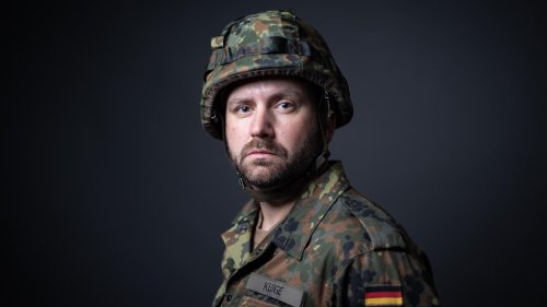Früher Kriegsdienstverweigerer, jetzt Soldat: Ich lerne zu schießen, weil unsere Freiheit gefährdet ist