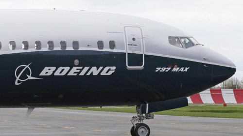 Nach herausgebrochenem Rumpfteil im Steigflug: Boeing trennt sich von Top-Manager