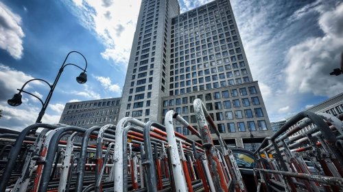 Verkehr: Staatsbesuch: Absperrungen und Staus in Berlin