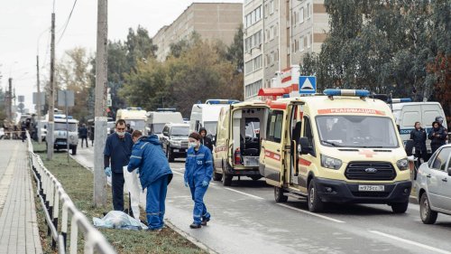 Tatmotiv noch unklar: Russland meldet mindestens 17 Tote nach Amoklauf in Schule