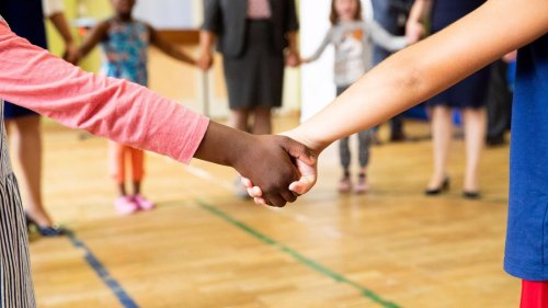 Kinder und Jugendliche: Wohnort junger Menschen beeinflusst Chancen zur Teilhabe